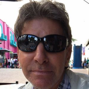 Meet your Posher, Harris